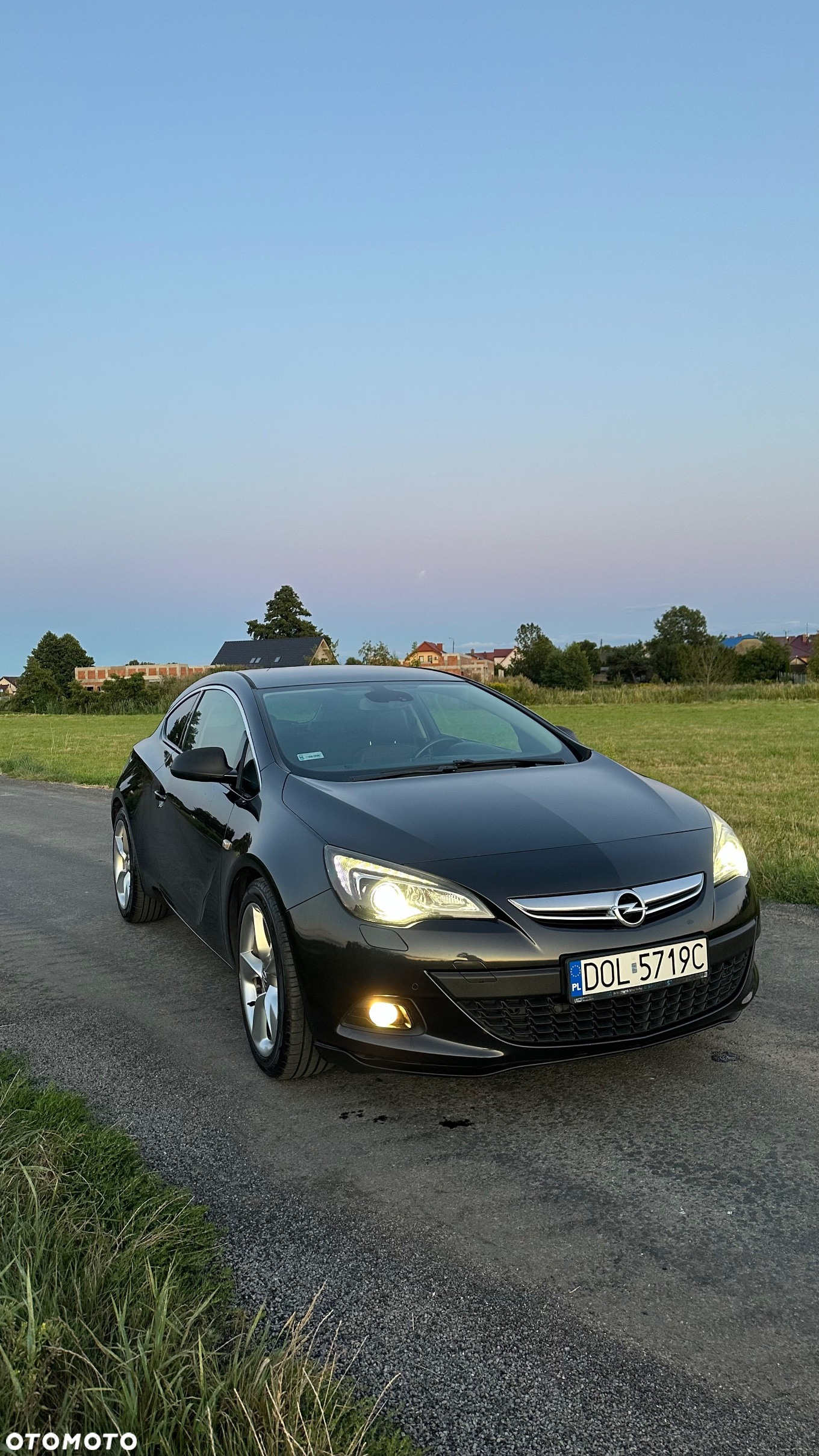 Opel Astra GTC 2.0 CDTI ecoFLEX Start/Stop Edition - 3
