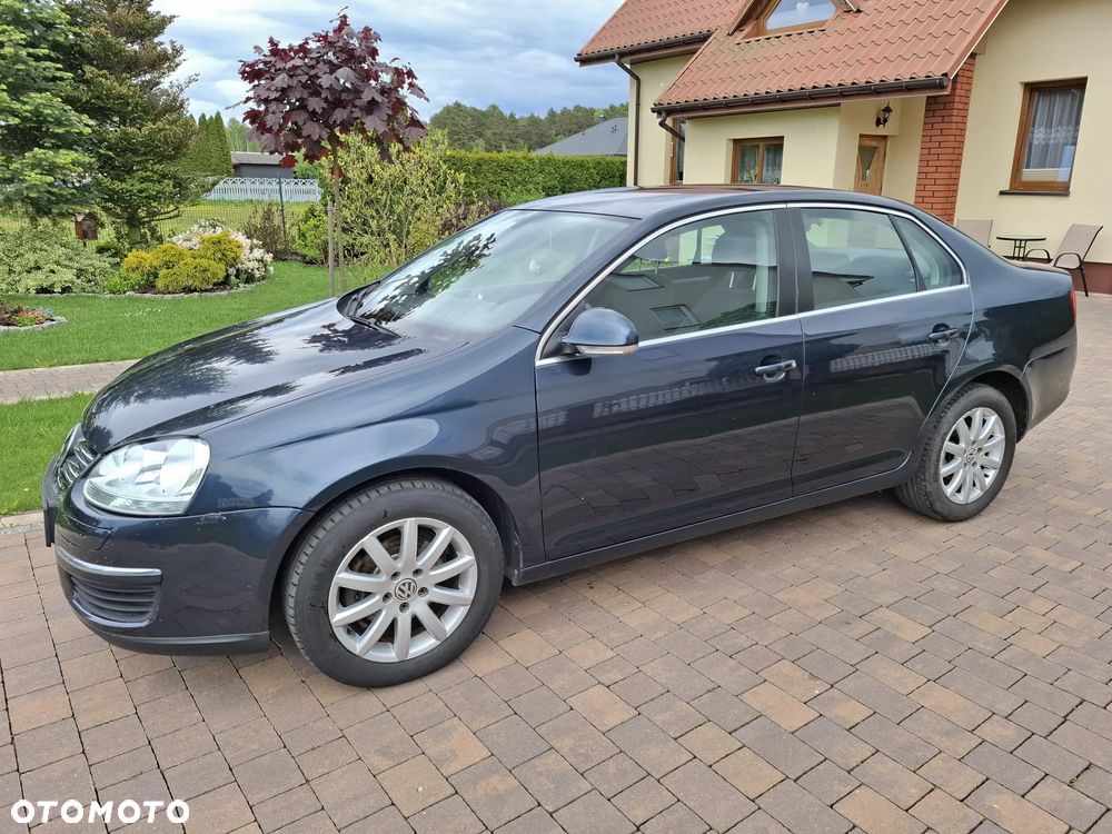 Volkswagen Jetta 1.9 TDI Comfortline - 3
