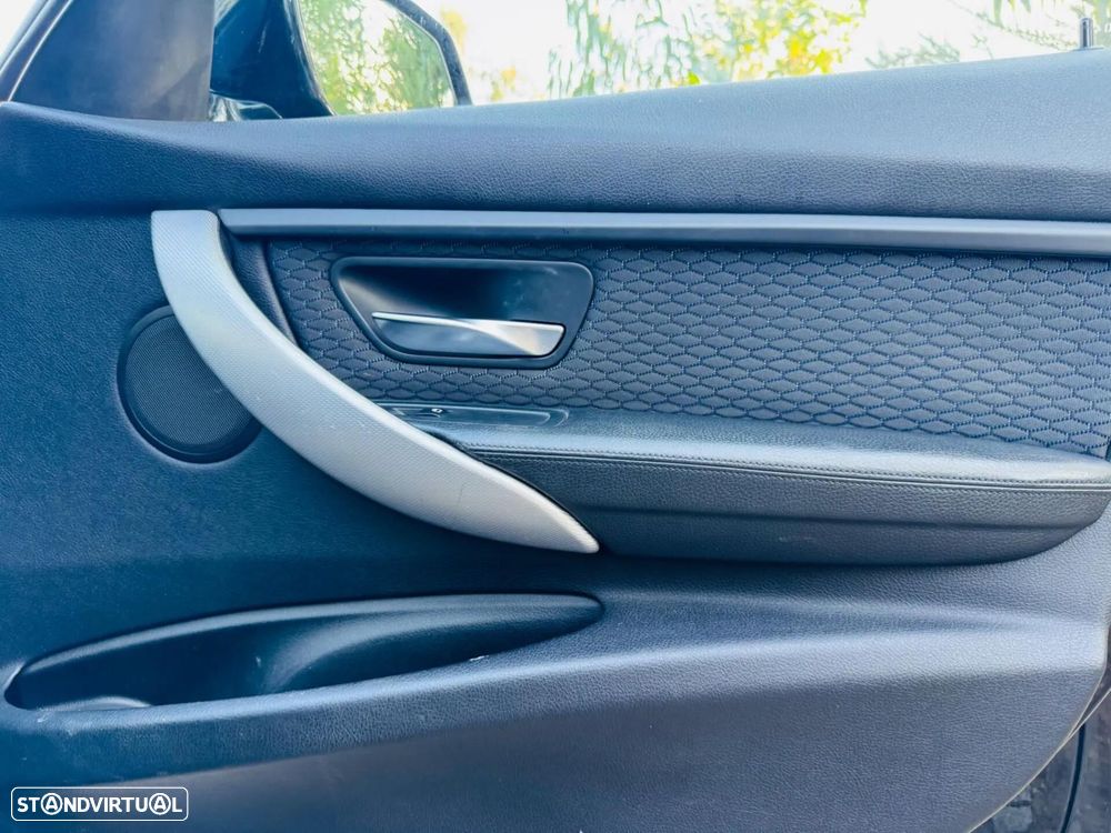 BMW 320 d Auto Pack M - 49