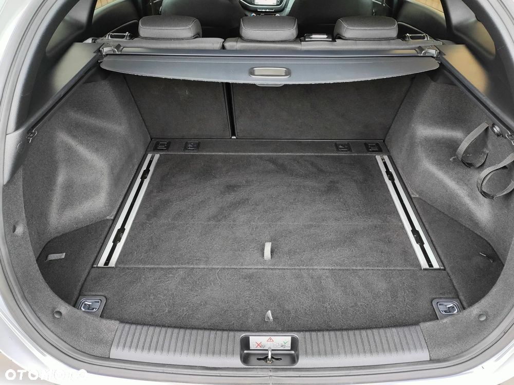 Kia Ceed 1.6 CRDi 136 ISG SW GT Line - 16