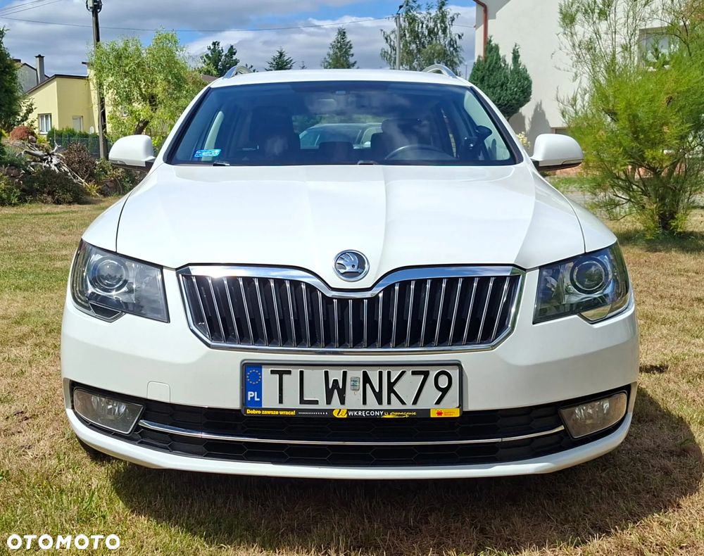 Skoda Superb 2.0 TDI Ambition - 2