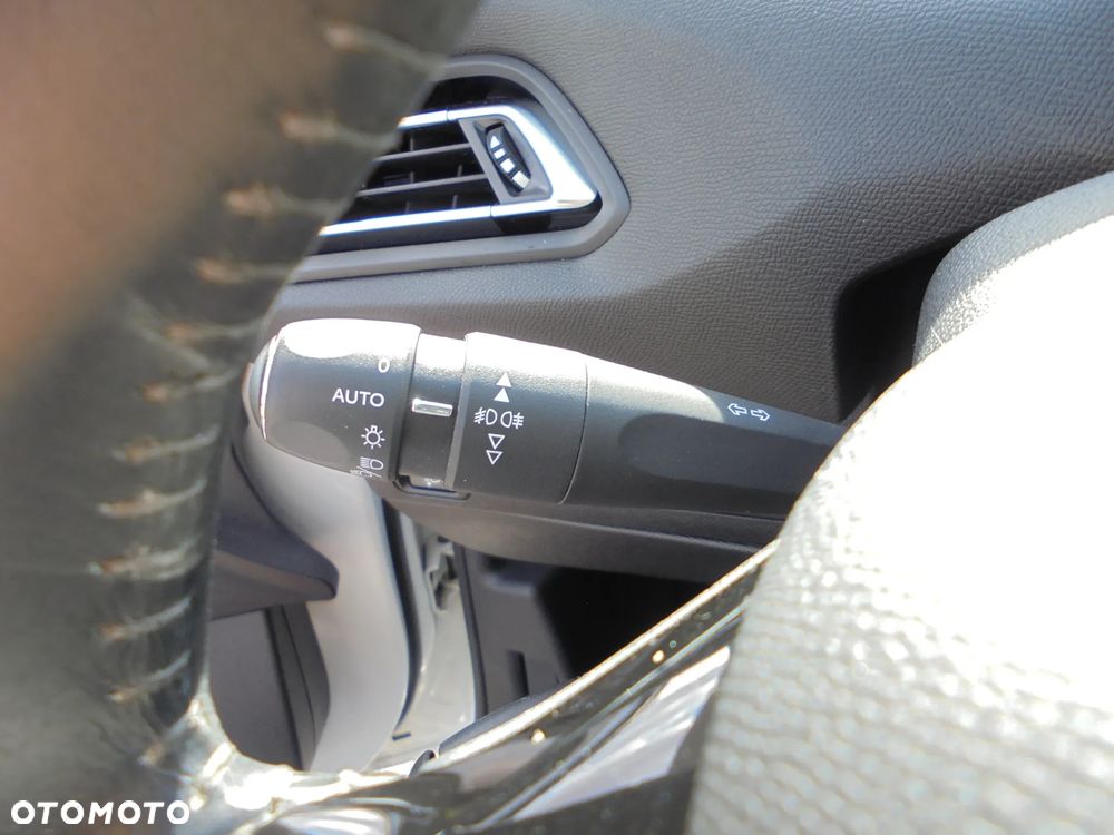 Peugeot 308 BlueHDi 130 Stop & Start Tech Edition - 15