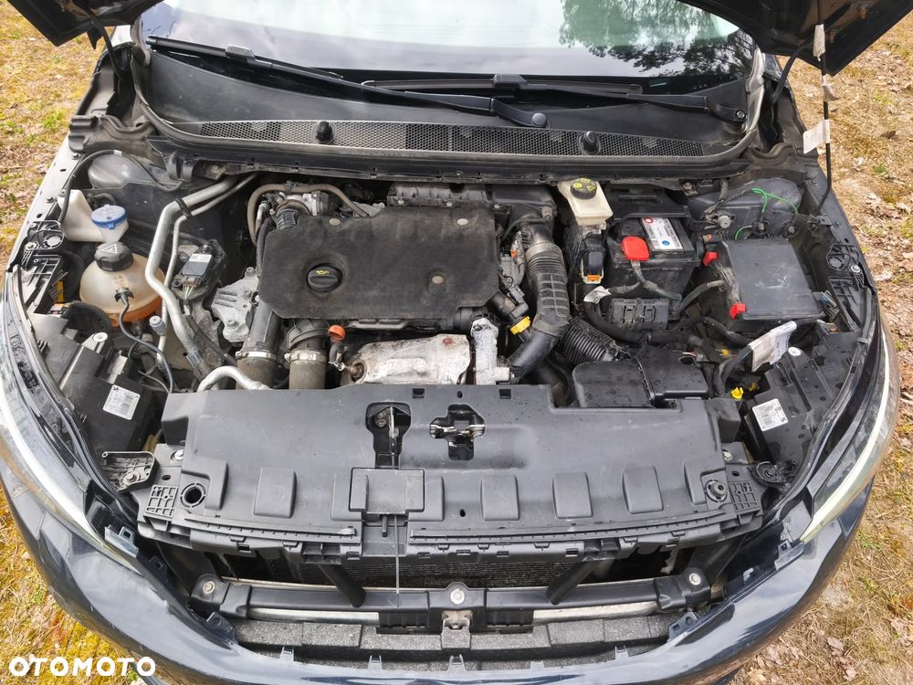 Peugeot 308 BlueHDi 130 EAT6 Stop & Start Allure - 24