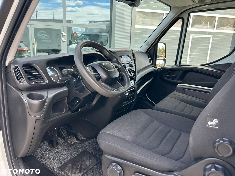 Iveco Daily 40C18 35C18 3.0 HPI Hi-Matic Kontener 8 palet + winda + drzwi boczne **KLIMA**Sprowadzony**2023R** - 10