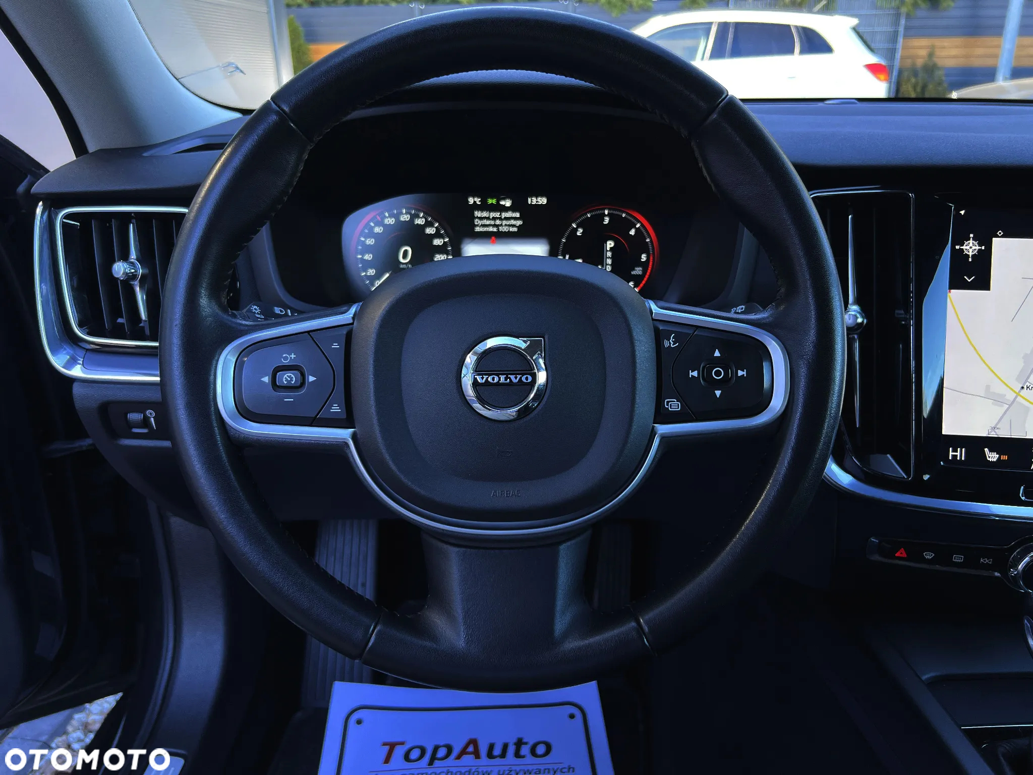 Volvo V60 D4 Momentum - 27