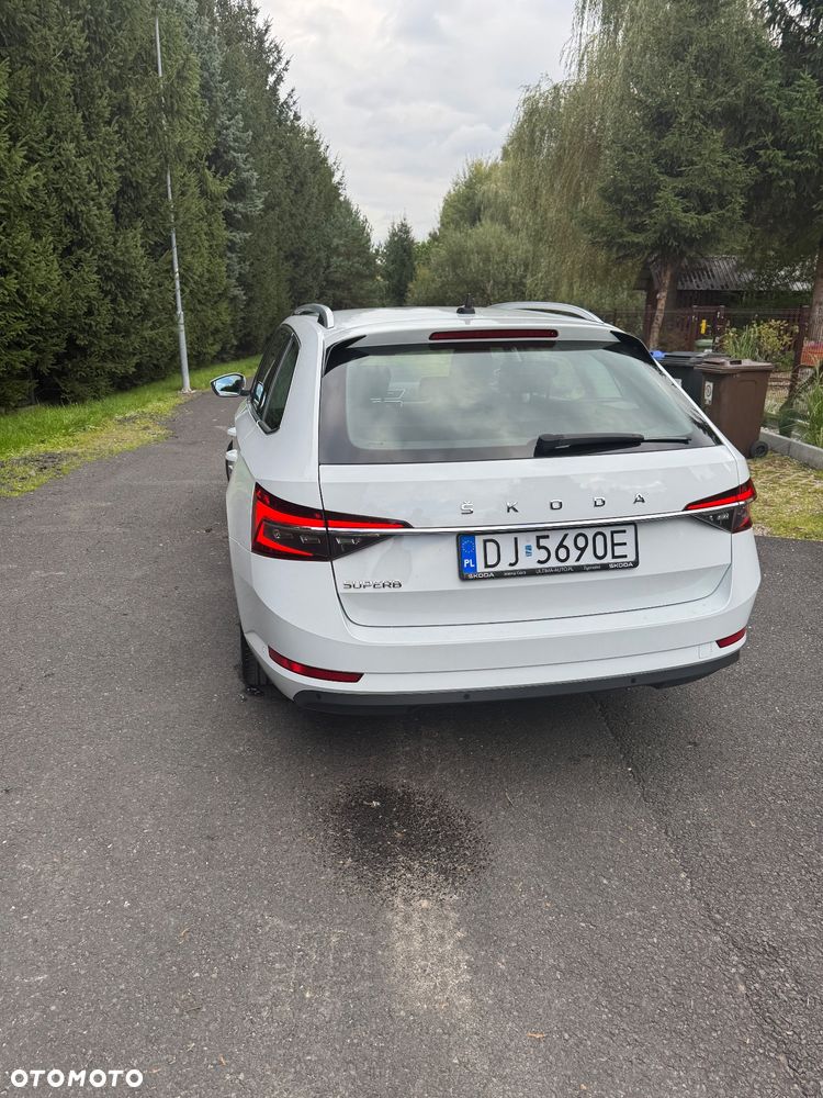 Skoda Superb 2.0 TDI DSG Premium Edition - 6