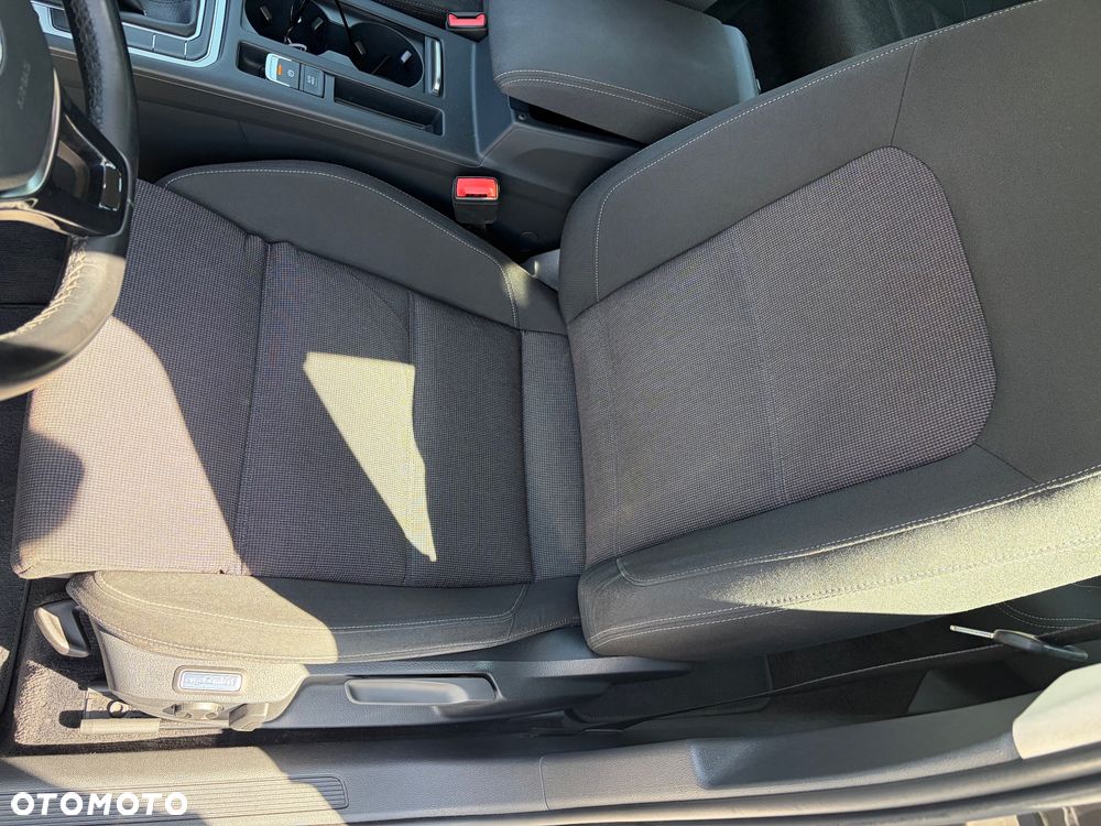 Volkswagen Passat 2.0 TDI BMT Trendline - 10
