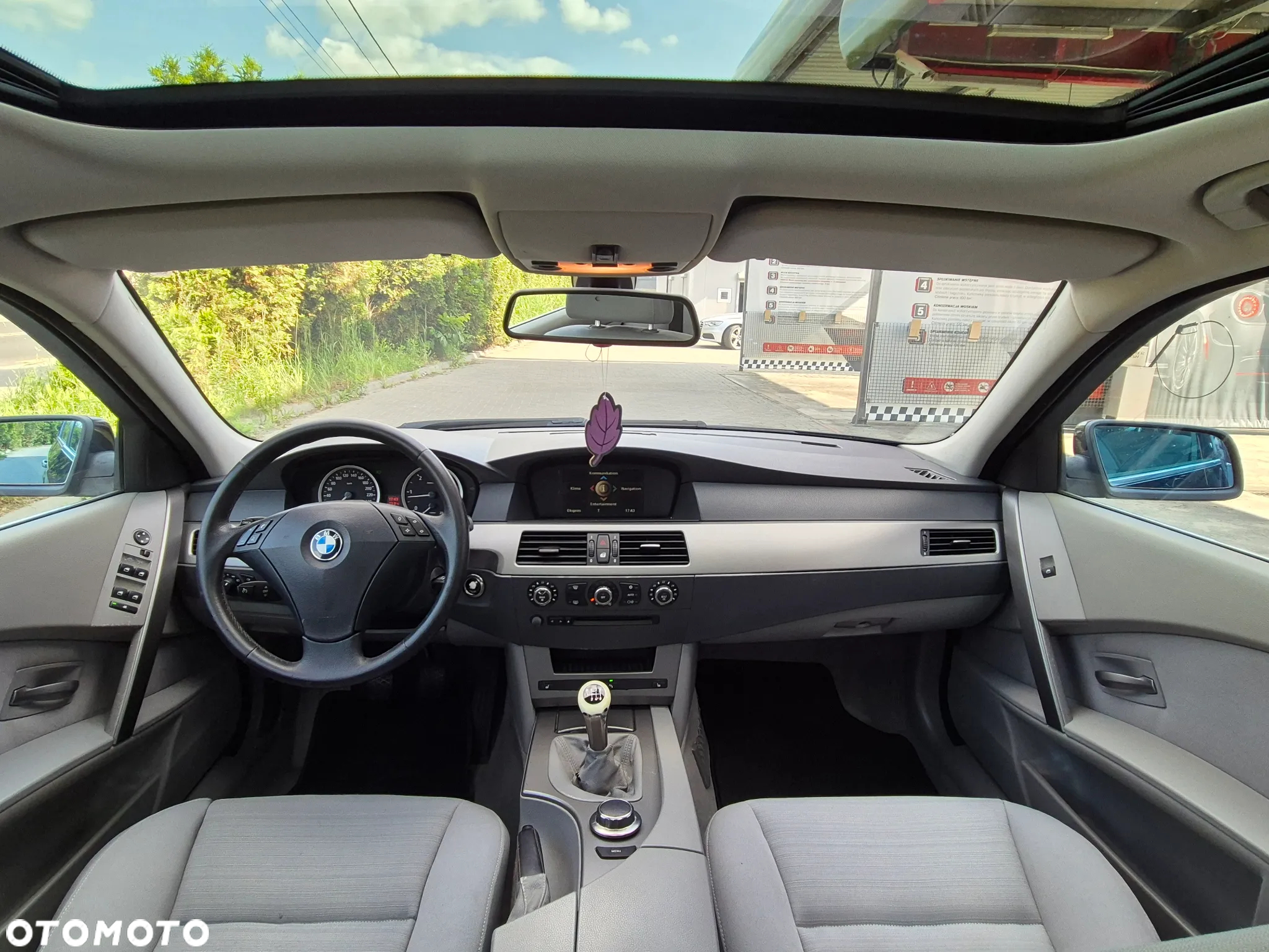 BMW Seria 5 520d - 30