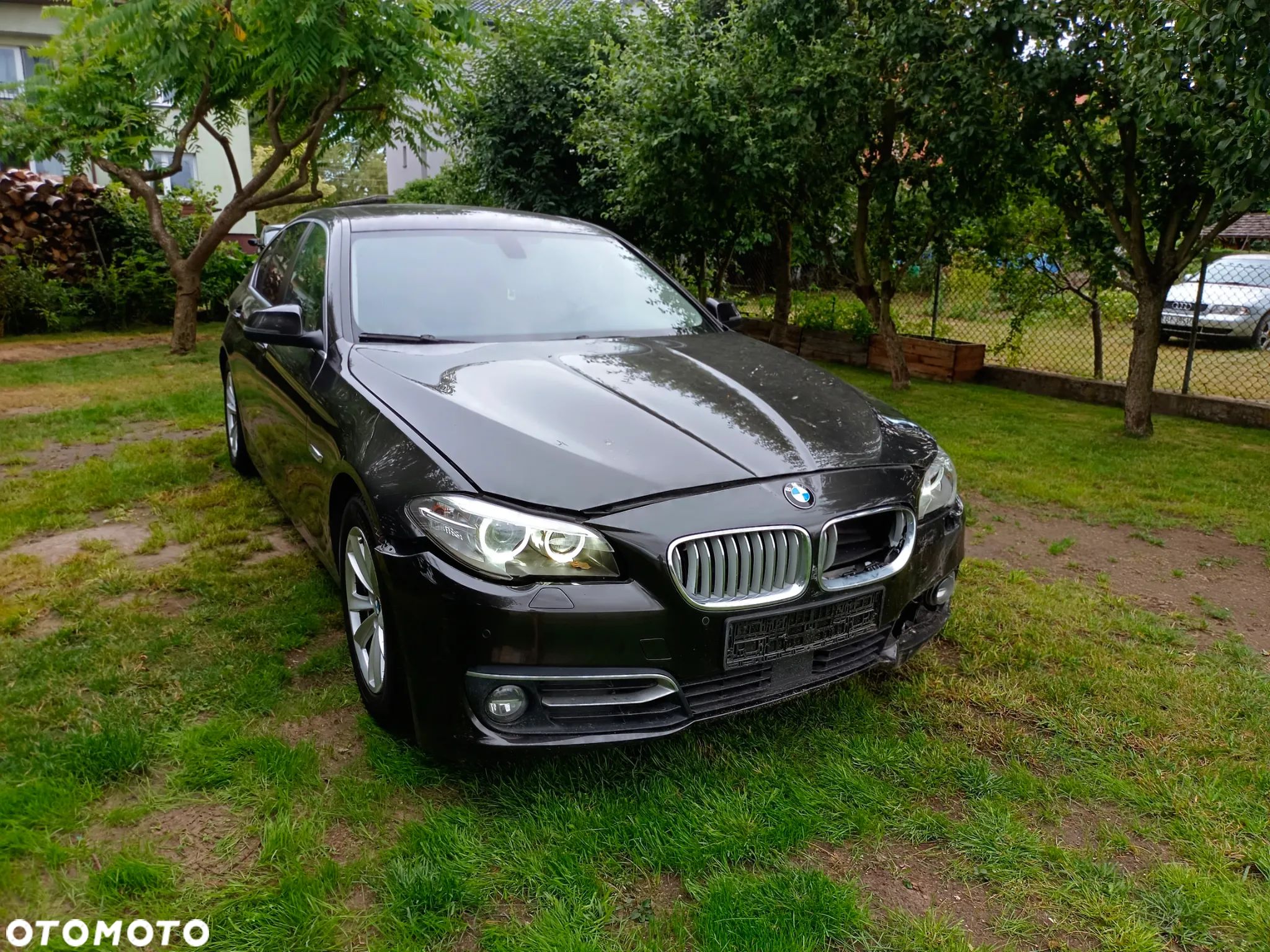 BMW Seria 5 528i xDrive Luxury Line - 1