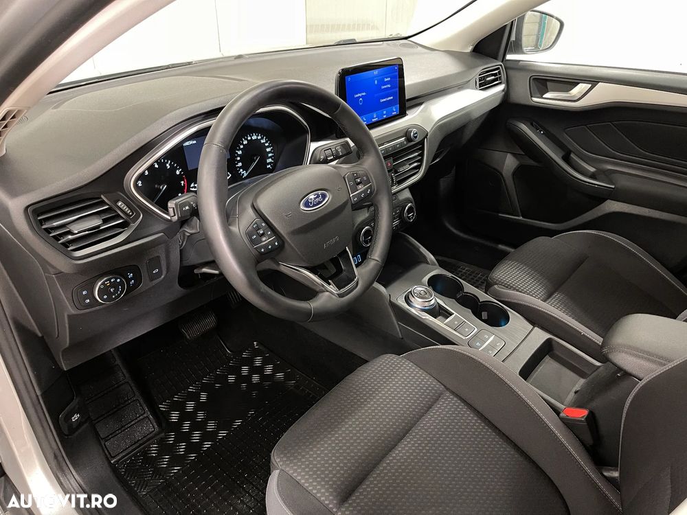 Ford Focus 1.0 EcoBoost Trend Edition - 6