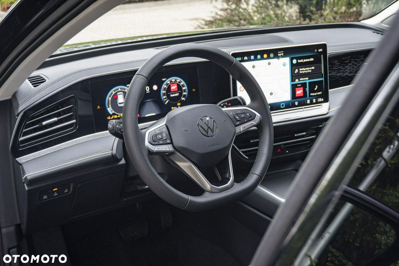 Volkswagen Passat - 13