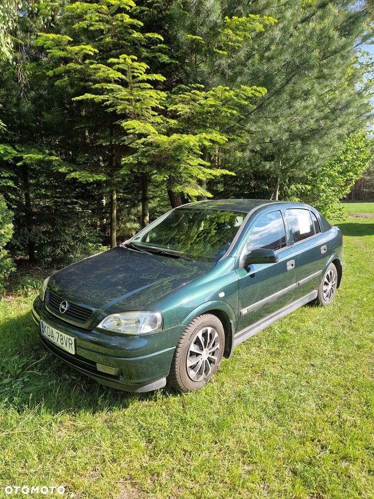 Opel Astra - 4