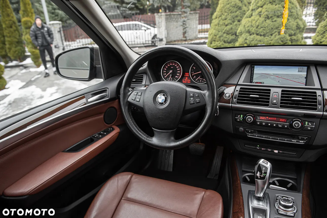 BMW X5 3.5i xDrive - 26