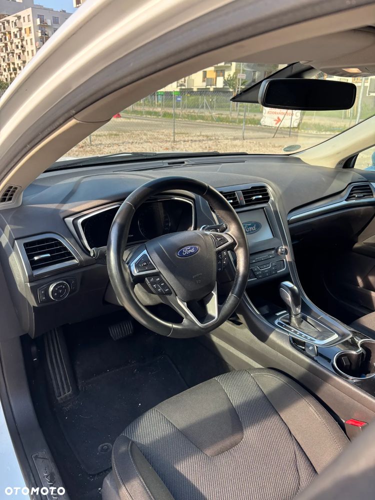 Ford Mondeo 2.0 TDCi Ambiente PowerShift - 12