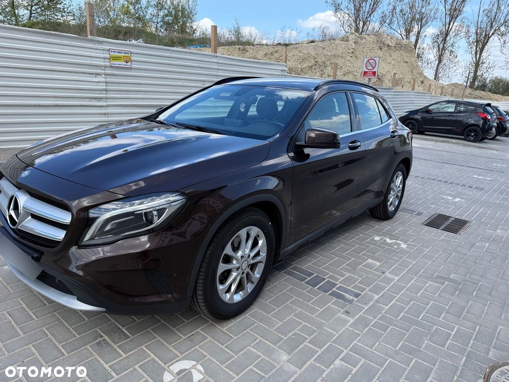 Mercedes-Benz GLA - 1