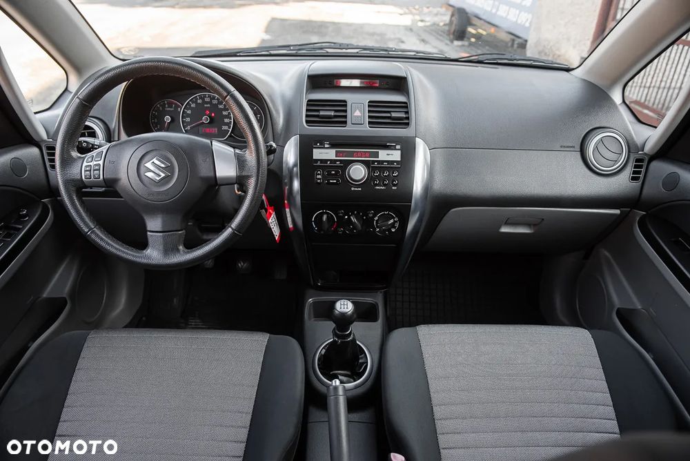 Suzuki SX4 - 24