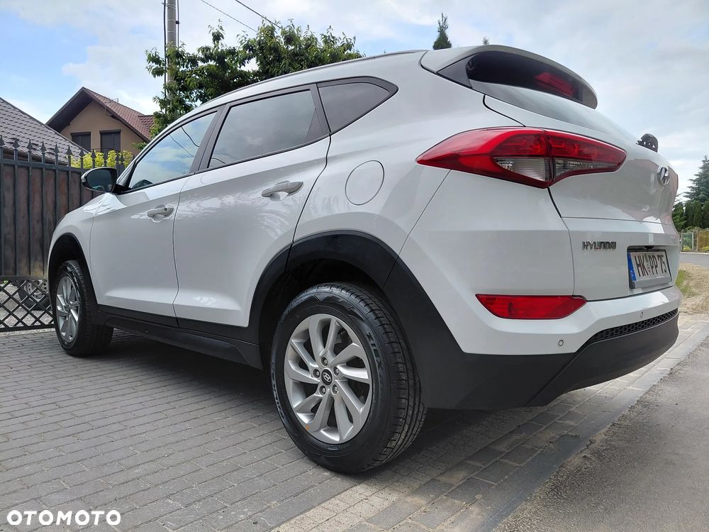 Hyundai Tucson 1.6 GDI BlueDrive Style 2WD - 18