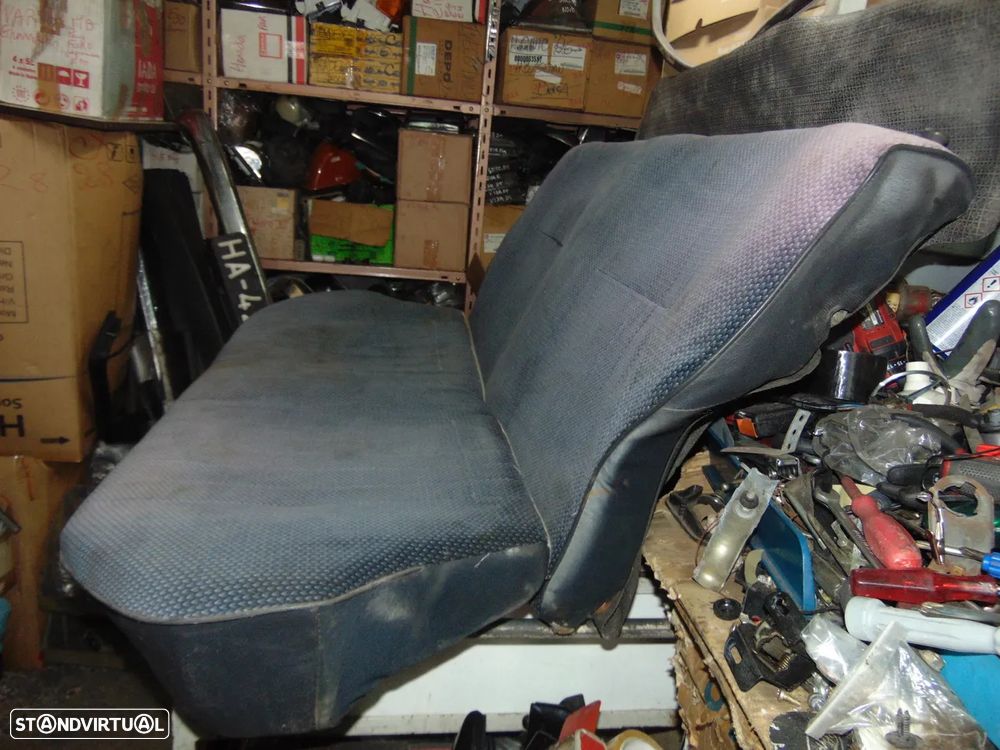 Toyota Starlet EP70 bancos - 16