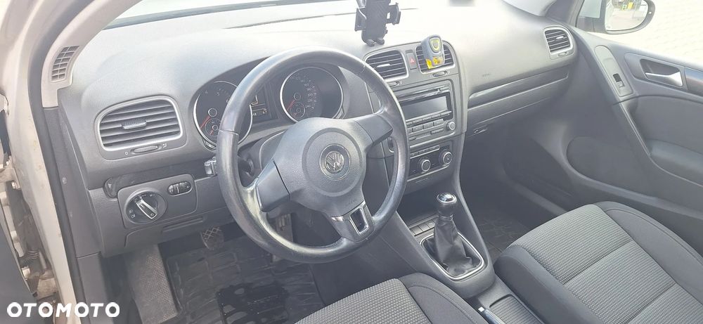 Volkswagen Golf 1.6 TDI Trendline DSG - 9