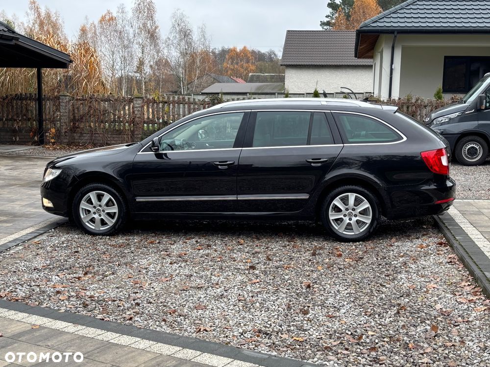 Skoda Superb 2.0 TDI 4x4 DSG Exclusive - 4