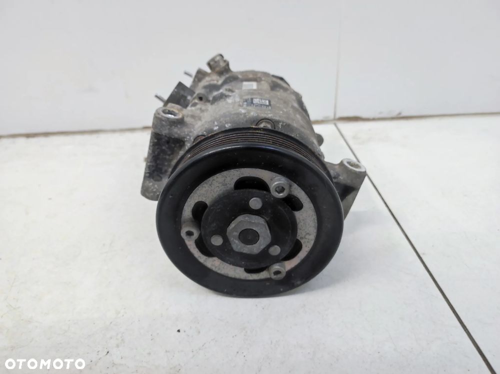 SPRĘŻARKA KOMPRESOR KLIMATYZACJI VW PASSAT B8 2.0 TDI - 3