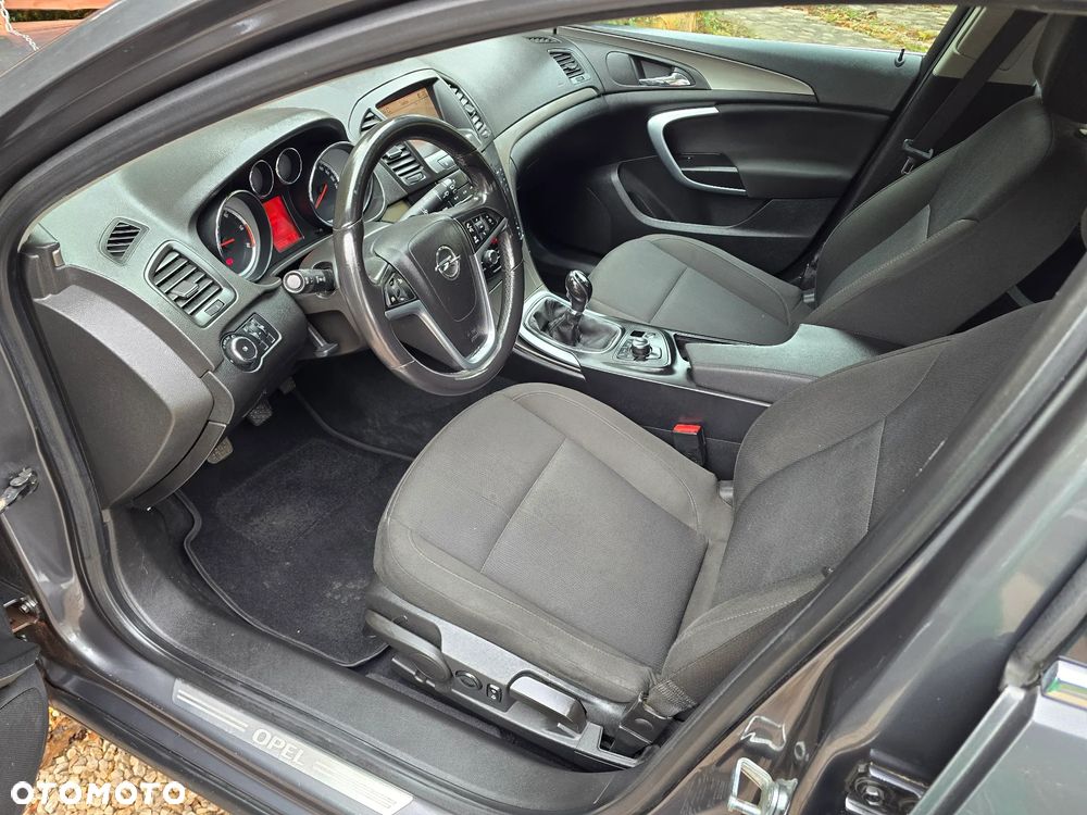 Opel Insignia - 23