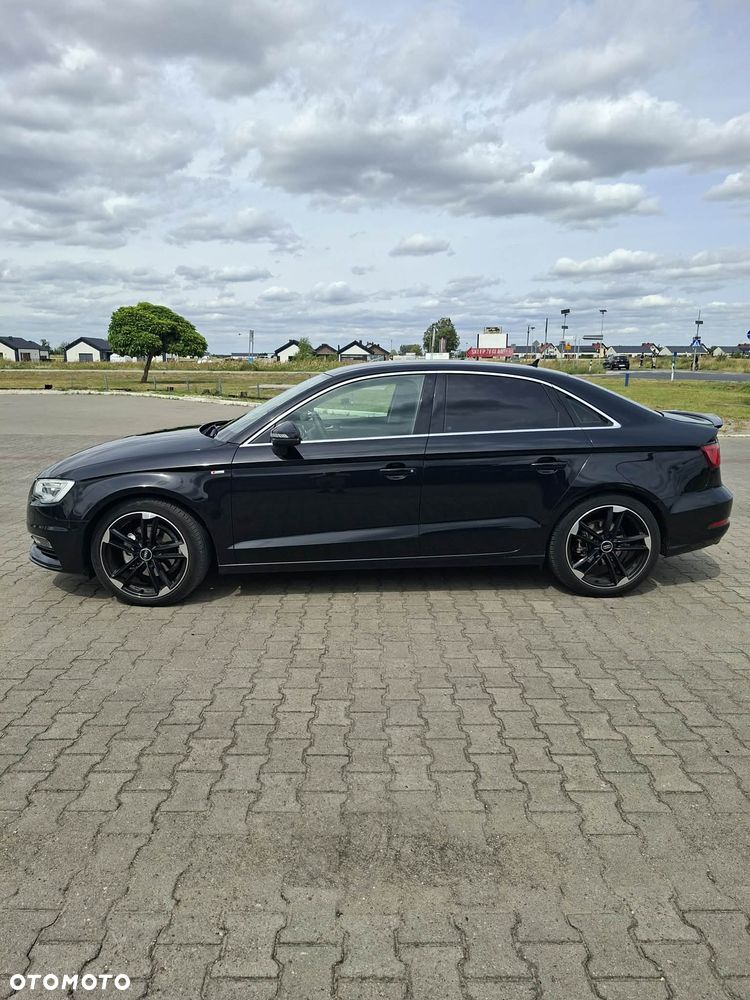 Audi A3 Limousine 2.0 TDI design - 16