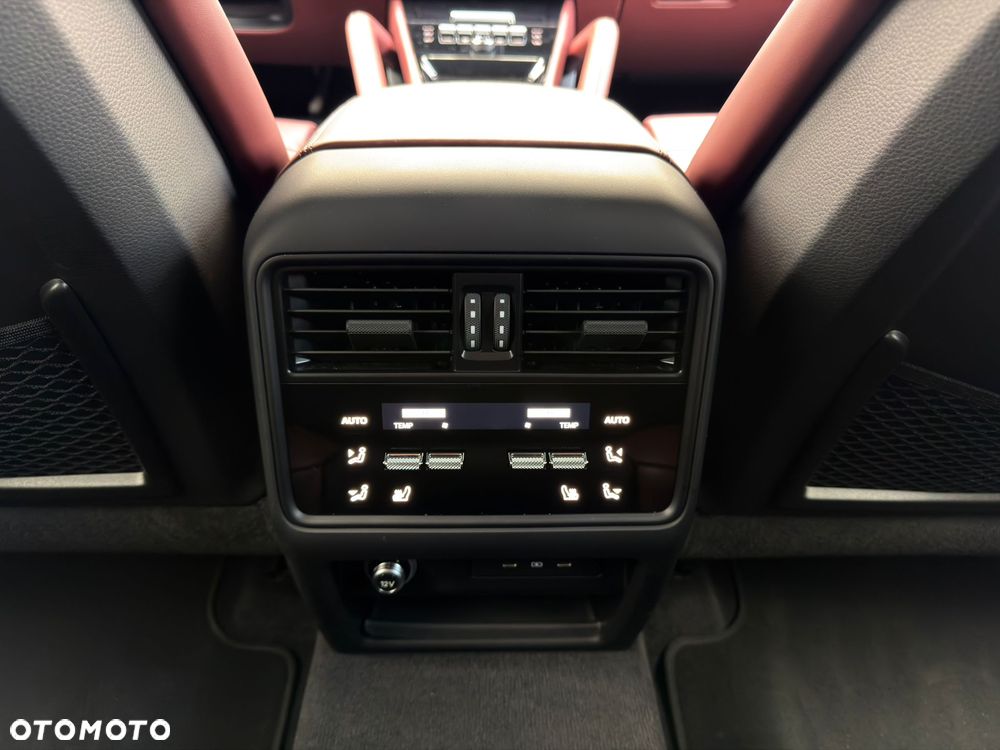 Porsche Cayenne E-Hybrid PHEV - 28