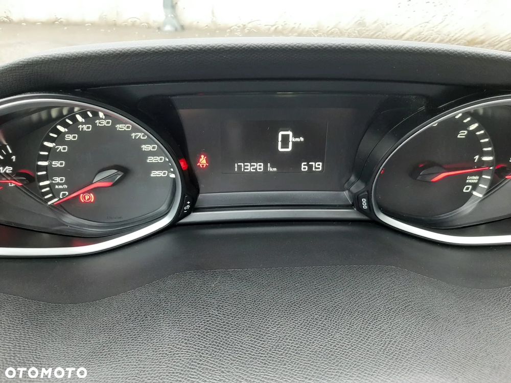 Peugeot 308 BlueHDi 100 Stop & Start Active Pack - 17