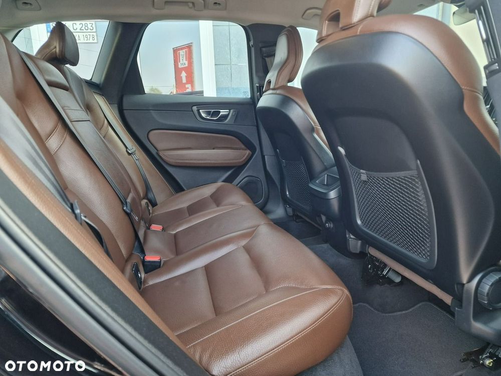 Volvo XC 60 B5 B AWD Geartronic Inscription - 23