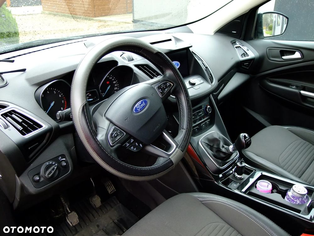 Ford Kuga 1.5 EcoBoost FWD Titanium ASS GPF - 8