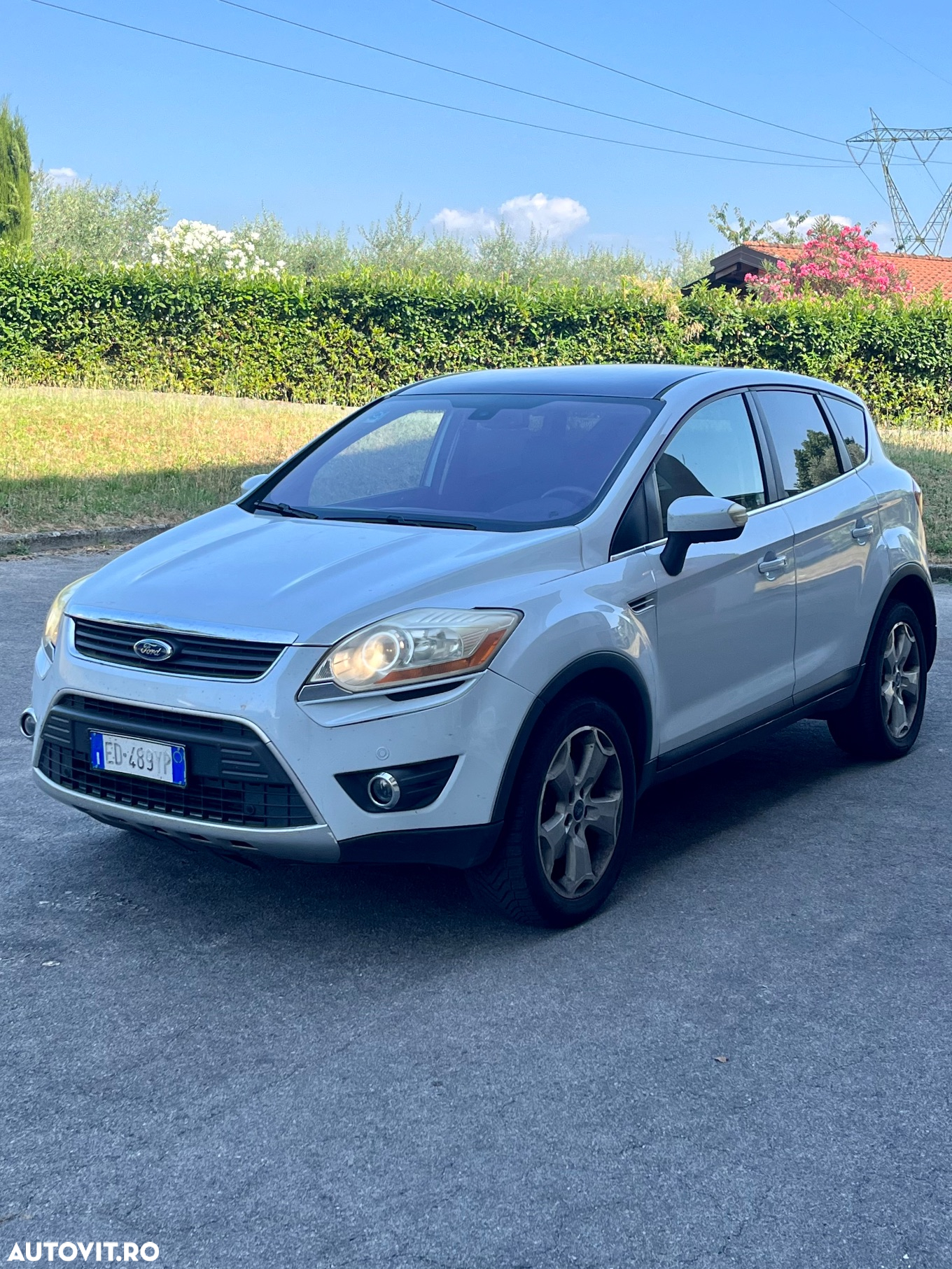 Ford Kuga 2.0 TDCi 4WD Powershift Titanium - 4