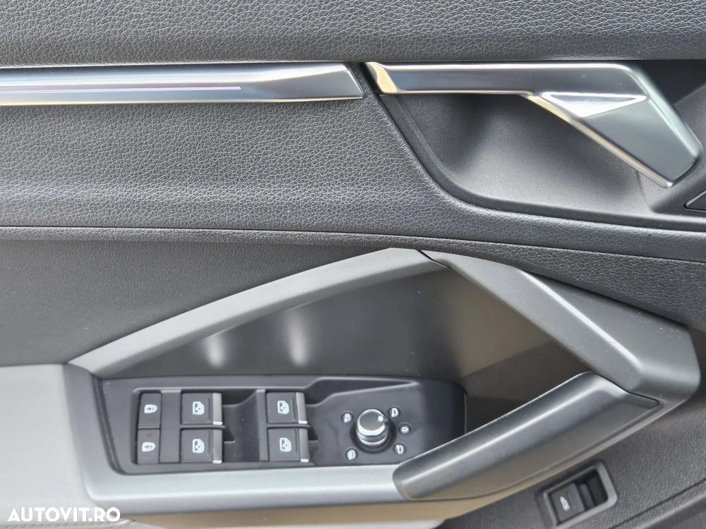 Audi Q3 2.0 40 TDI S tronic quattro S Line - 13