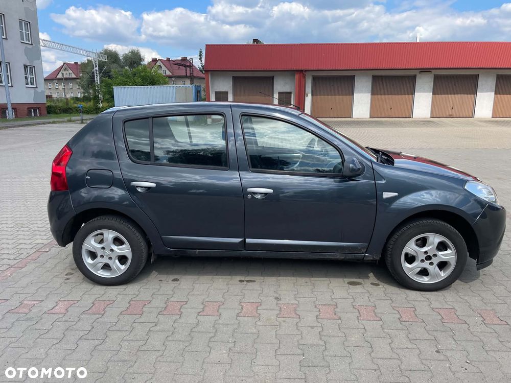 Dacia Sandero - 2