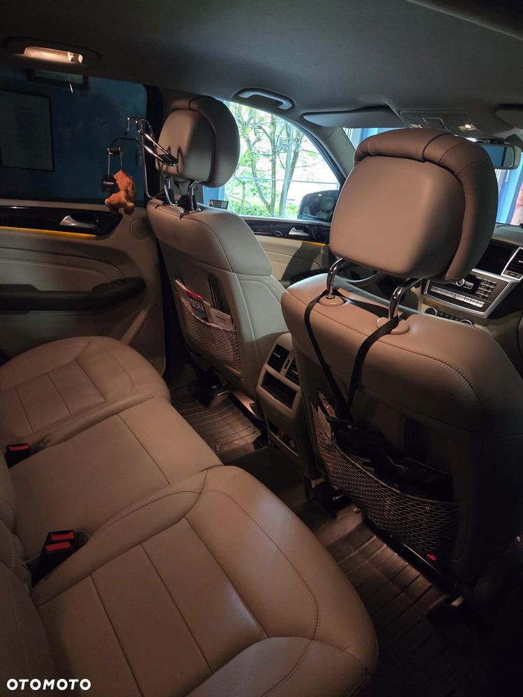 Mercedes-Benz ML - 7