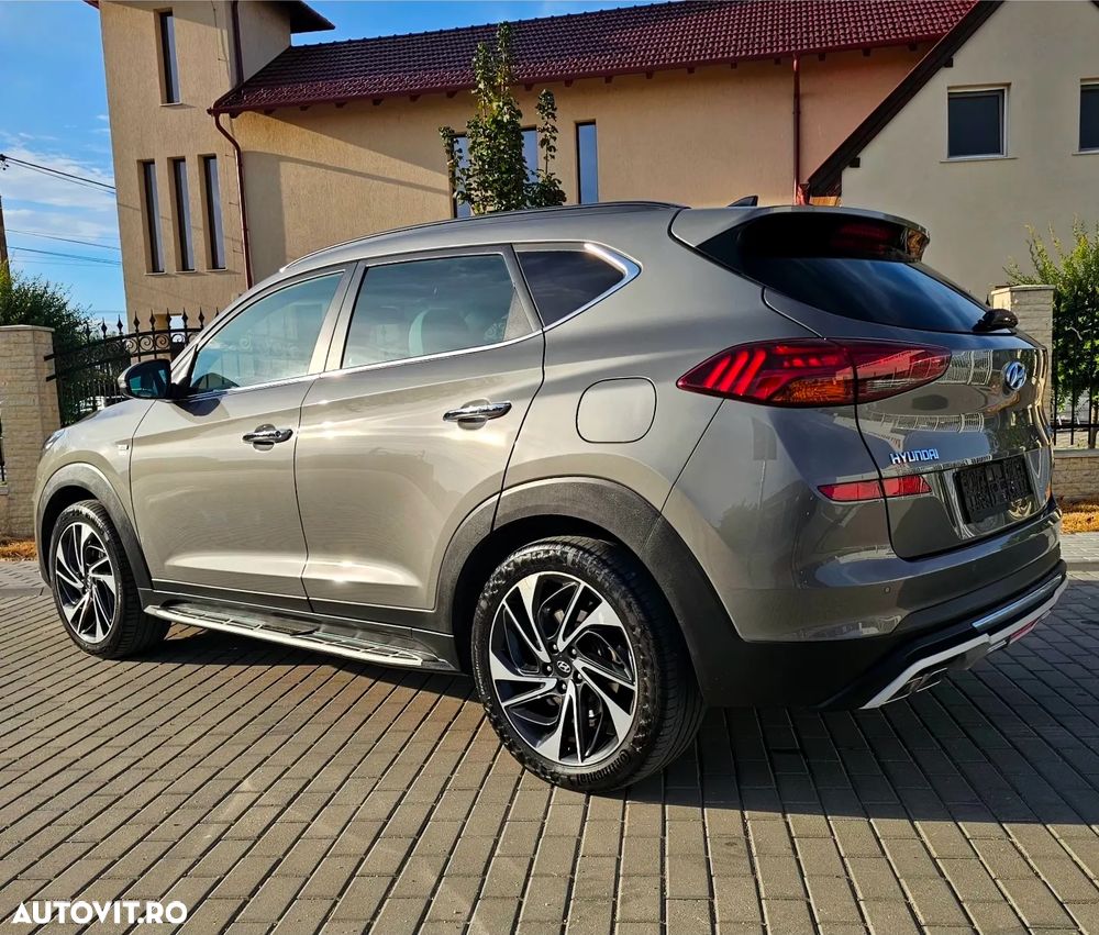 Hyundai Tucson 2.0 CRDI 4WD Automatik Premium - 7