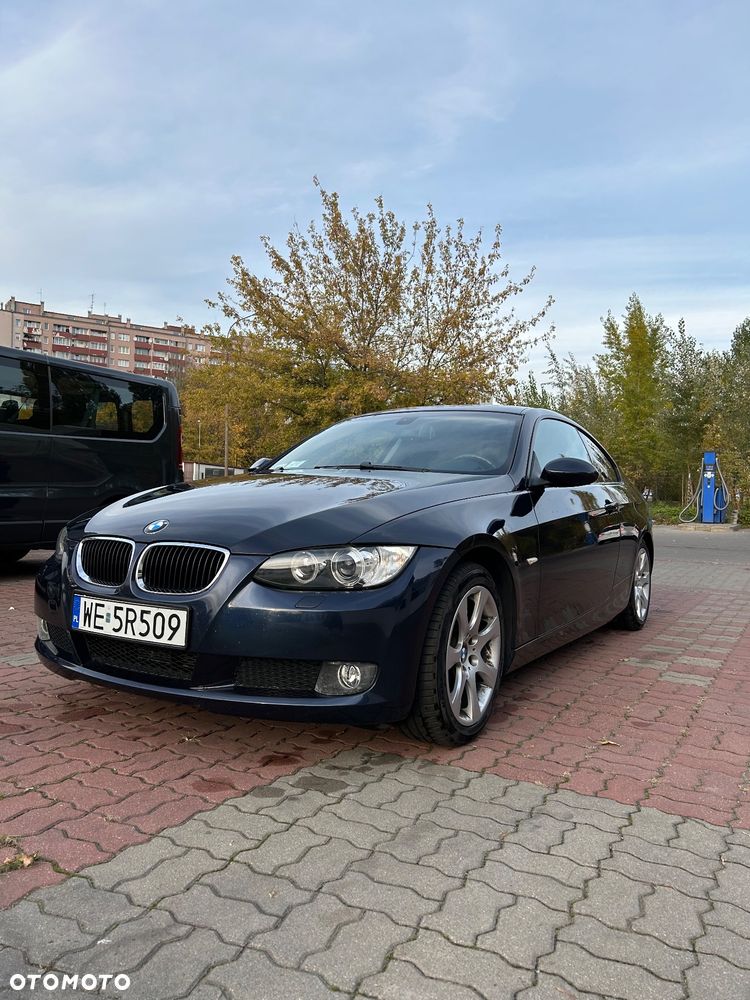 BMW Seria 3 320i - 1