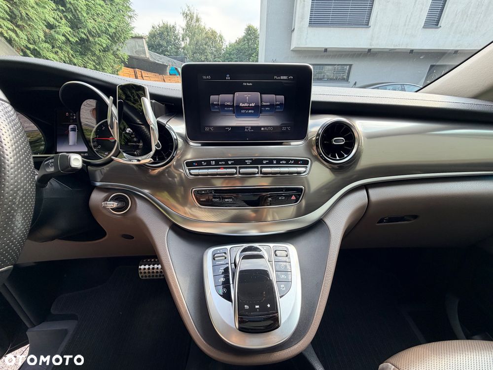 Mercedes-Benz Klasa V 300 d 4-Matic Exclusive 9G-Tronic (d³ugi) - 10