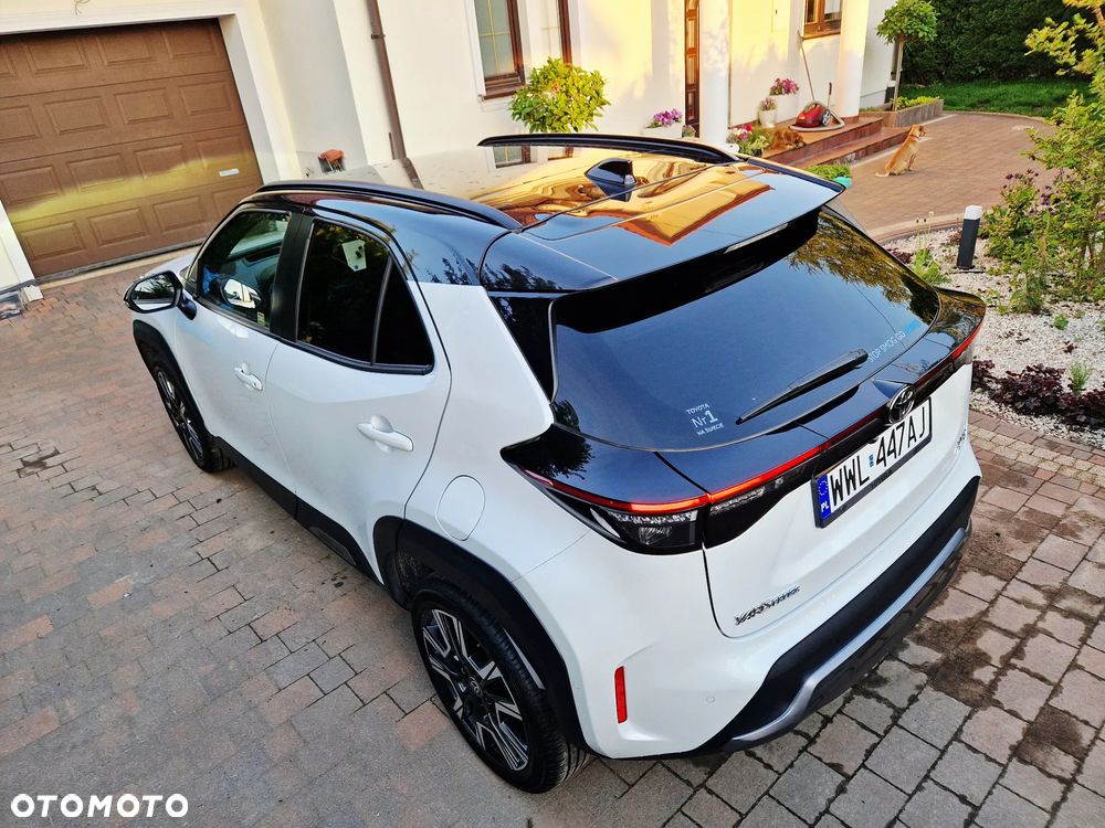 Toyota Yaris Cross Hybrid 1.5 Premiere Edition AWD - 4
