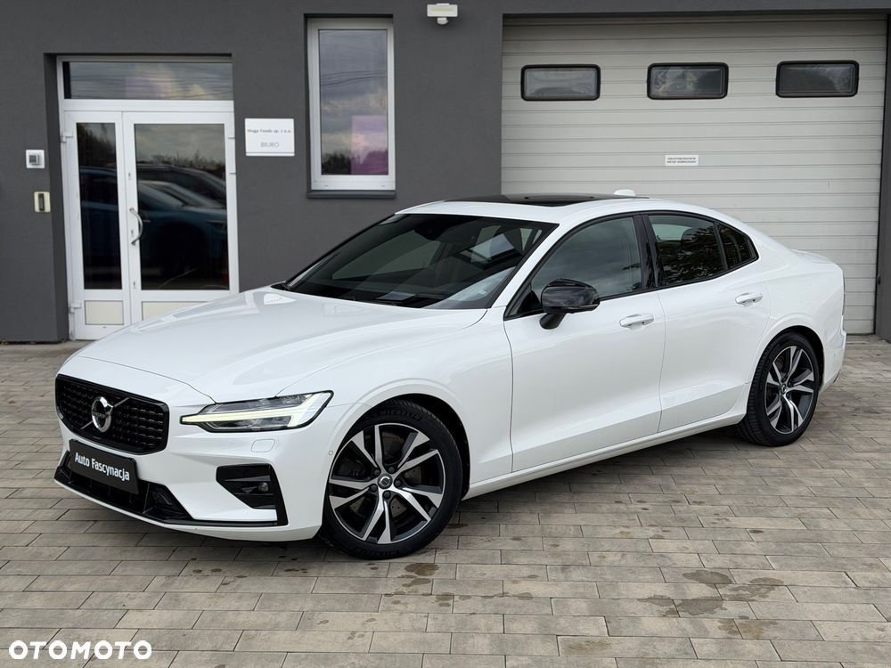 Volvo S60 B5 B Ultimate Dark
