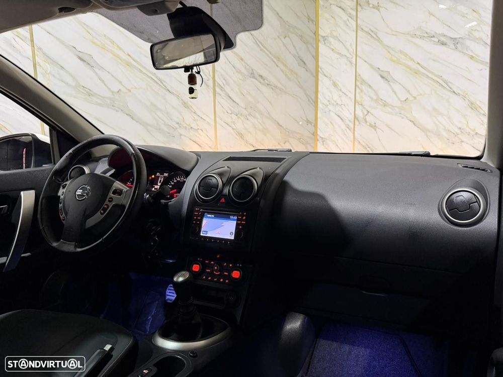 Nissan Qashqai +2 1.5 dCi 360 - 9