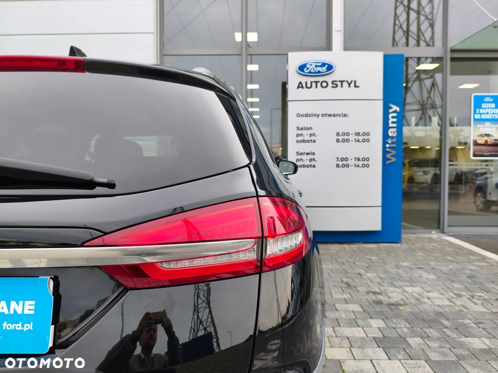 Ford Mondeo 2.0 Hybrid Vignale - 33