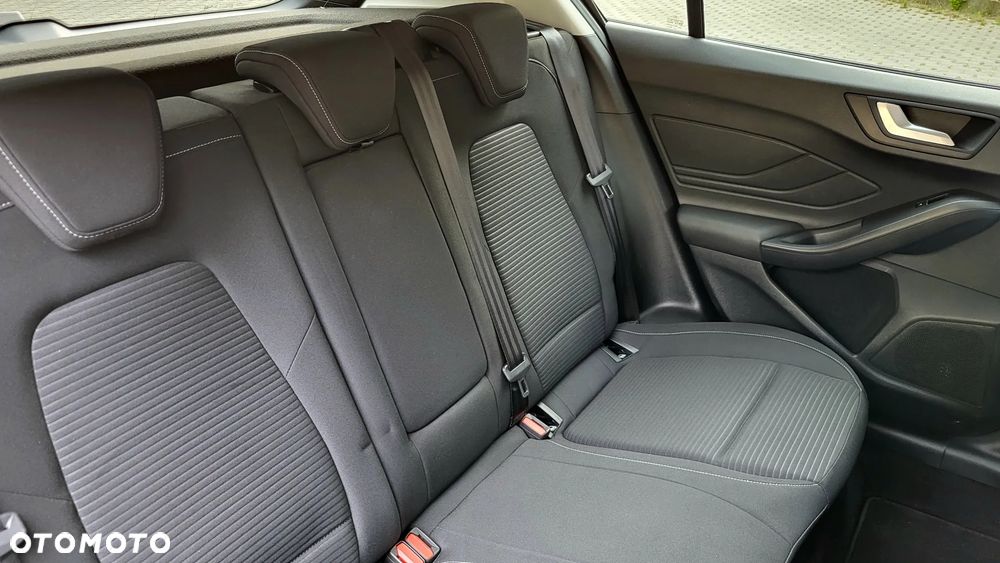 Ford Focus 1.0 EcoBoost Titanium ASS - 24