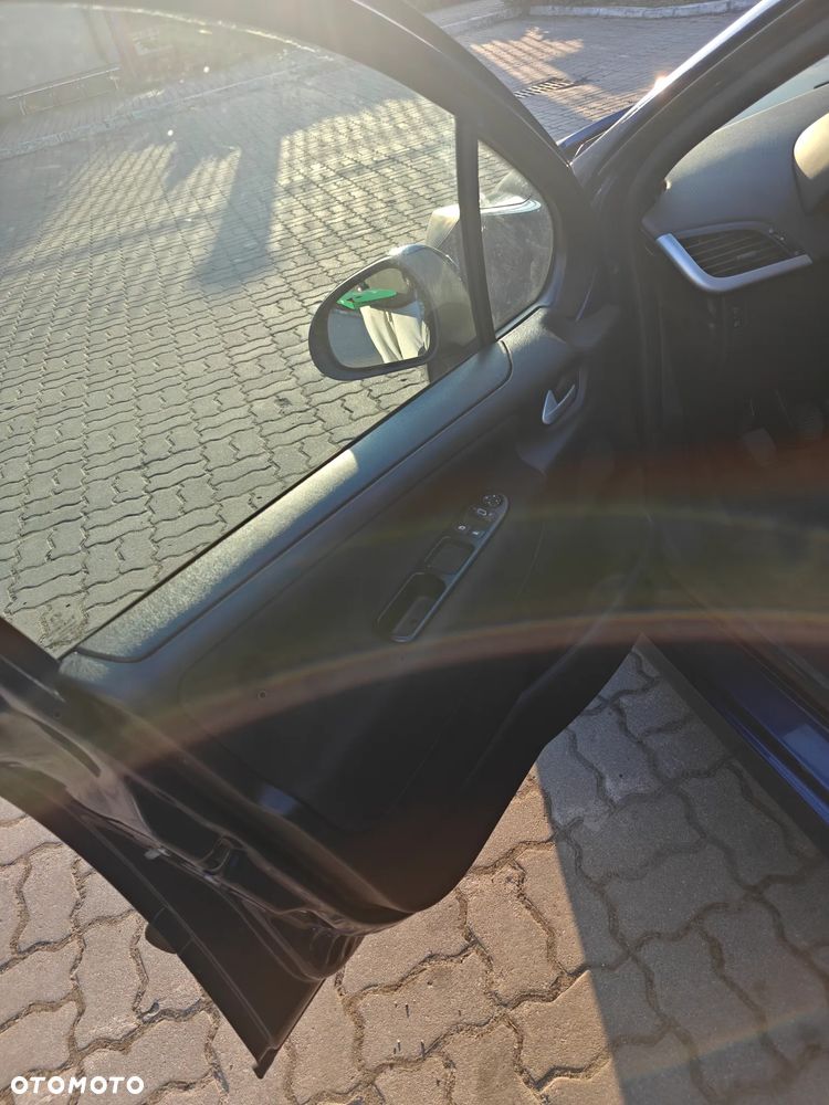 Peugeot 207 95 VTi Urban Style - 6