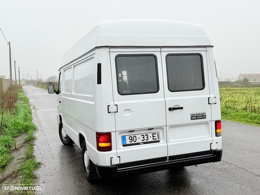 Mercedes-Benz MB100D - 7