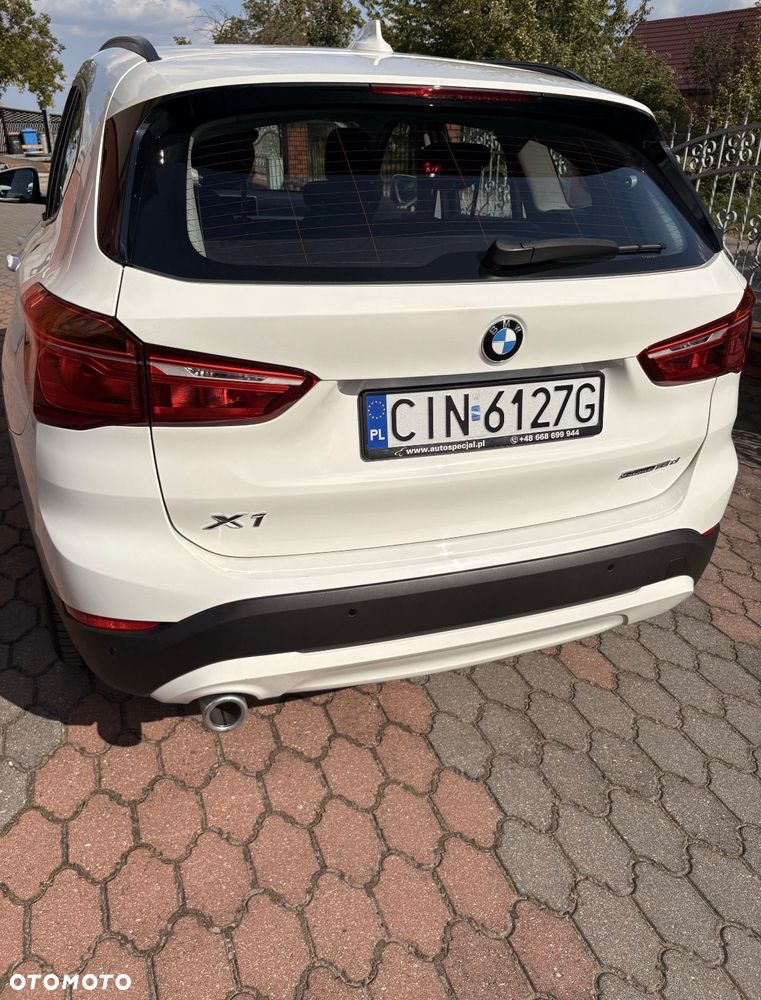 BMW X1 sDrive16d - 4