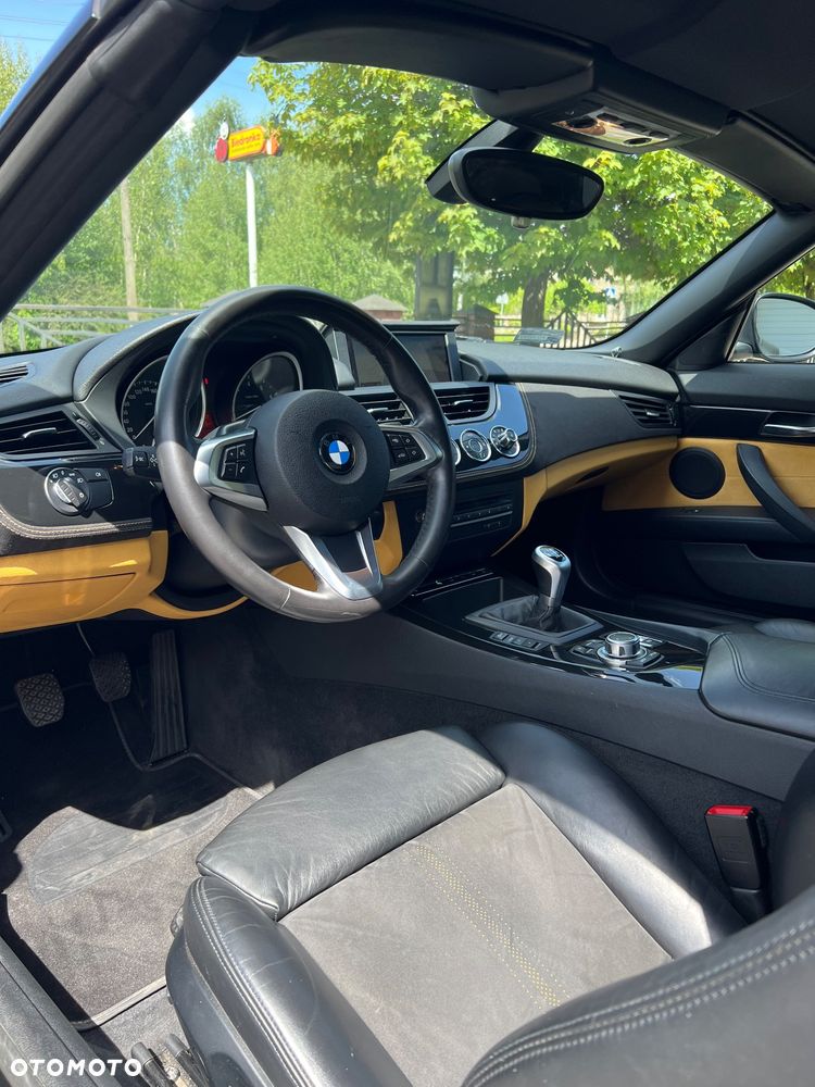 BMW Z4 sDrive20i - 18