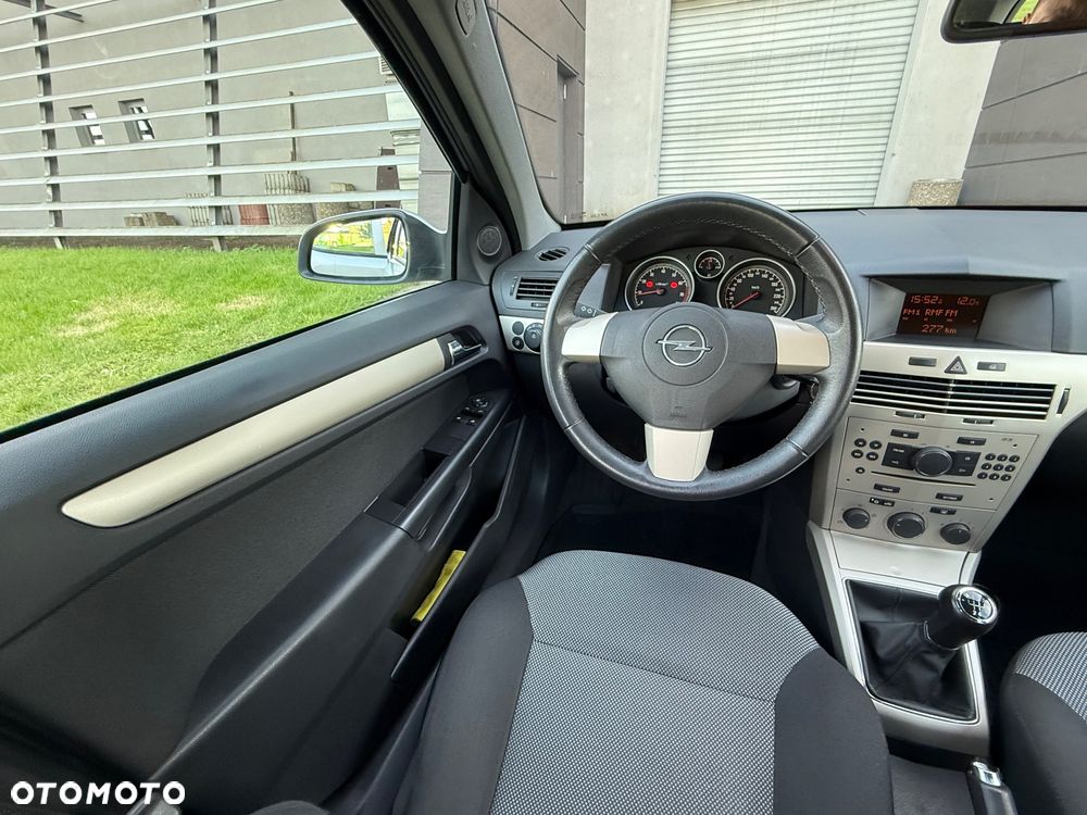 Opel Astra - 22