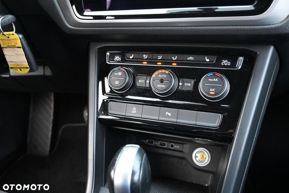 Volkswagen Touran 1.6 TDI SCR (BlueMotion Technology) DSG Comfortline - 34