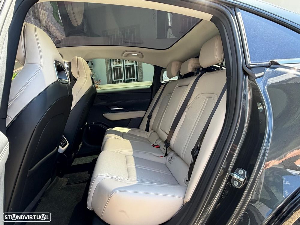 Mazda 6e 68.8 kWh Takumi - 14